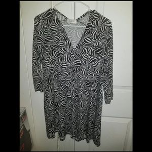 2/$20 Mix & Match Hourglass Lilly Dress Size Med